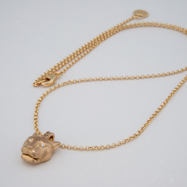 Pozłacany wisiorek z zawieszką z głową pantery z cyrkoniami. DZIKIE MALEŃSTWO