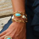 Potrójna bransoletka z turkusową kroplą i perłami. MICHAEL