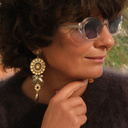 Kolczyki rozety z kryształów i pereł ze złoconymi kroplami. SOLE SUL CANALE