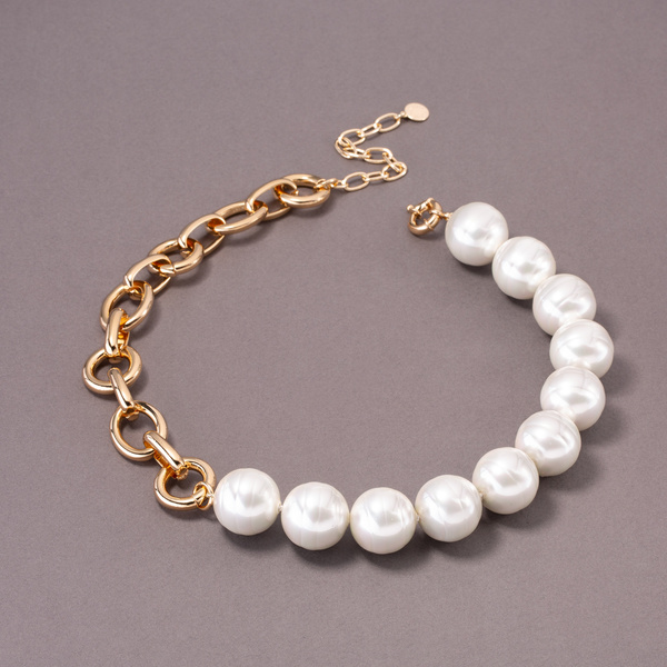 Krótki naszyjnik ze szklanych pereł Majorka i łańcucha. DWA BIEGUNY