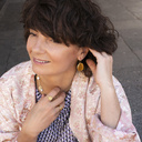 Pozłacany pierścionek z naturalnym kwiatem kocianki. W STRONĘ SŁOŃCA