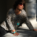 Złocona bransoletka pokryta białą i turkusową emalią. ADRIANA