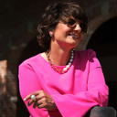 Pozłacane kolczyki ze szklaną perłą Majorka i ringiem. ILUMINACJA