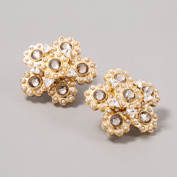 Pozłacane kolczyki kwiaty z perłami i szarymi kryształami. MILADY DE FLEURS
