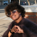 Kolczyki z kryształów i płatków z benzynowym połyskiem. FIAMMA DELLA DONNA