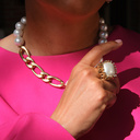 Krótki naszyjnik ze szklanych pereł i złoconego łańcucha. LATO W ŚRODKU ZIMY