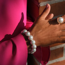 Bransoletka z białych szklanych pereł Majorka. TUZIN SZCZĘŚCIA