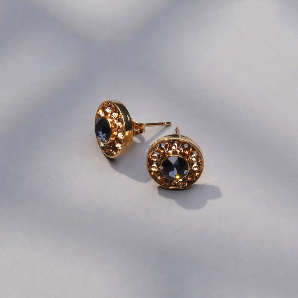 Złocone kolczyki z czarnym i szampańskimi kryształkami. ZŁOTE ŚWIATŁO