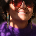 Zwiewne kolczyki z kryształami w czerni, błękicie i szampanie. KOBIETY KOMETY