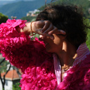 Złocona bransoletka z guzikiem z czarnym logo Chanel. MINIONE LATA