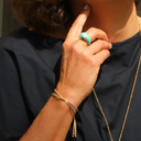 Otwarty pozłacany pierścionek z turkusową głową pantery. DZIKA ROZKOSZ