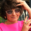 Złocony spiralny pierścionek z dekorami i kryształami. NOSTROMO