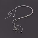 Srebrzony naszyjnik na żmijce z zawieszką z kryształkami. VOYAGE EN ORBITE