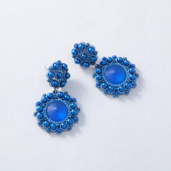 Srebrzone kolczyki kwiaty w soczystym niebieskim. FIORI AZZURRI