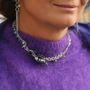 Posrebrzany naszyjnik na łańcuchach z kryształkami. ZAPĘTLONY CZAS