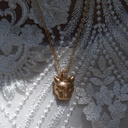 Pozłacany wisiorek z zawieszką z głową pantery z cyrkoniami. DZIKIE MALEŃSTWO