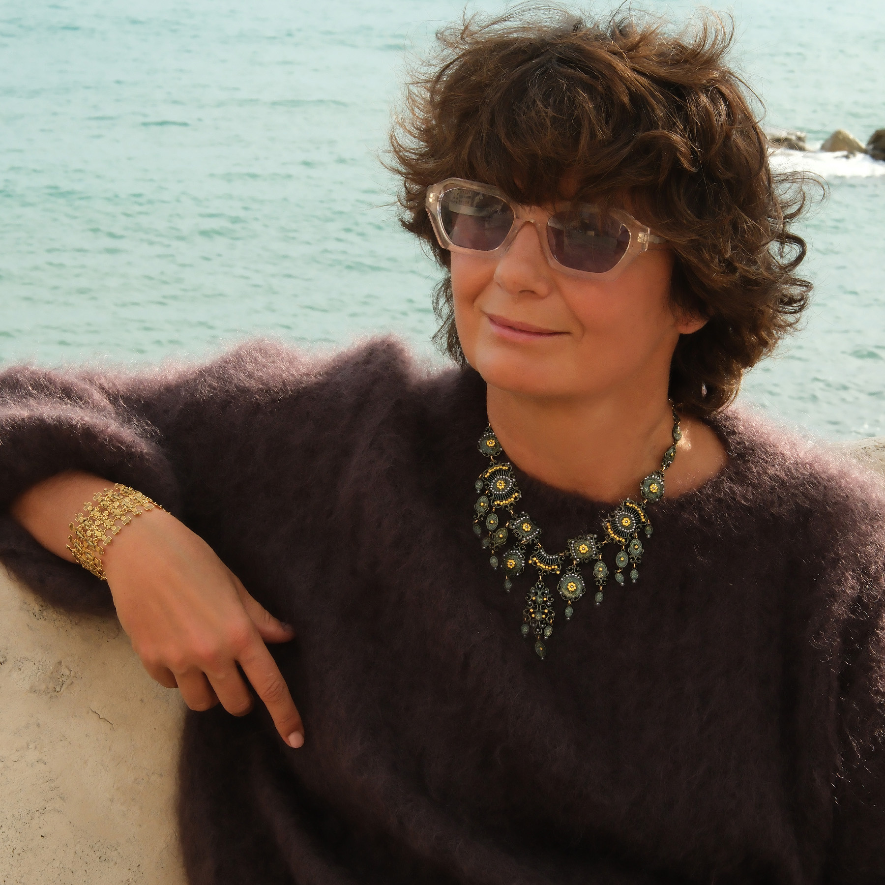 Naszyjnik z zielono-żółtymi dekorami z perłami. PONTE DI RIALTO