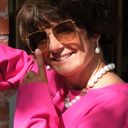 Pozłacane kolczyki ze szklanymi perłami i kryształkami. BLASK CISZY