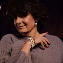 Posrebrzane kolczyki z ornamentem i szklaną perłą Majorka. BIAŁA ARYSTOKRACJA