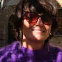 Kolczyki kwiaty z łańcuszkami z kryształami w czerni i błękicie. KOBIETY KOMETY