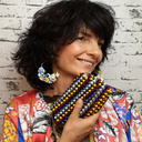 Duże kolczyki wiszące z różnokolorowymi kwiatami. GIARDINO