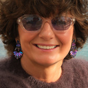 Kolczyki z motylem i płatkami z benzynowym połyskiem. CARNEVALE DI LUCE