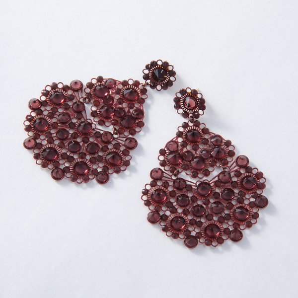 Kolczyki krople z kryształami w kolorze cabernet. POINT DE VENISE