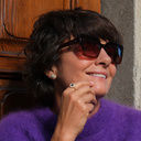 Pozłacane kolczyki z perłą i białymi kryształkami. CIEPŁY LÓD