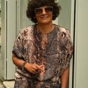 Pozłacany pierścionek z kryształem w morskim odcieniu. MEDIOLAN NOCĄ