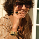 Sztywna szeroka pozłacana bransoleta o gładkiej powierzchni. PEŁNIA PRAGNIEŃ